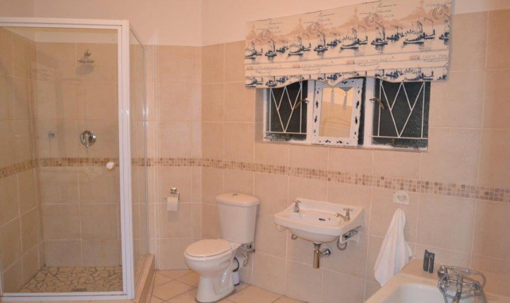 7 Cities Guesthouse Cradock Bagian luar foto