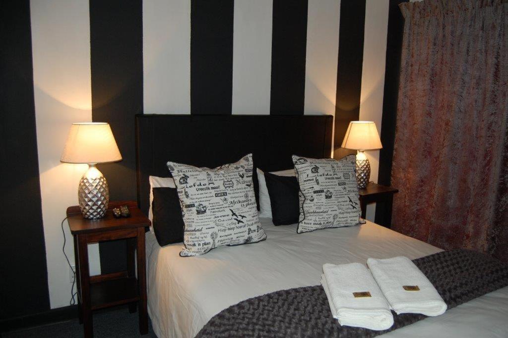 7 Cities Guesthouse Cradock Bagian luar foto